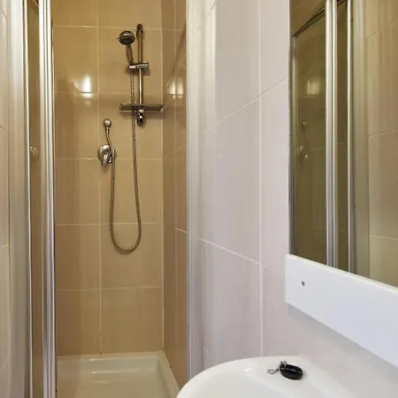 Hotel White Horse Farm 3*