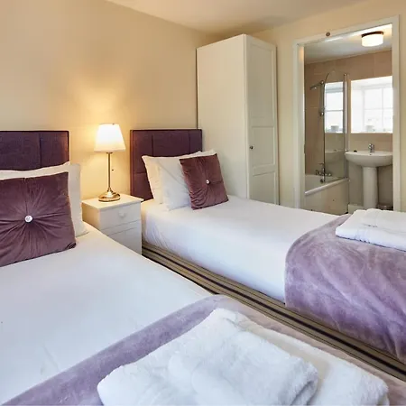 White Horse Farm 3* Pickering