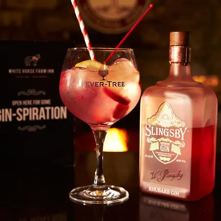 White Horse Farm 3* Pickering