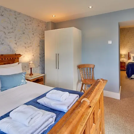 White Horse Farm Hotel